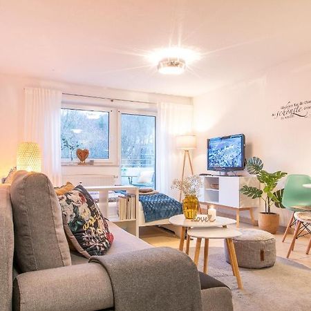 Modernes Apartment Im Gruenen I Balkon I Wlan I Stellplatz Schwarzenberg  Bagian luar foto