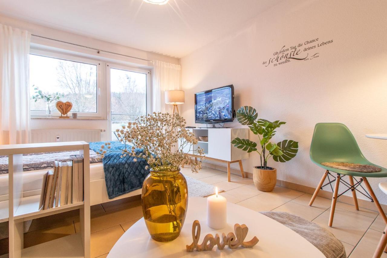 Modernes Apartment Im Gruenen I Balkon I Wlan I Stellplatz Schwarzenberg  Bagian luar foto
