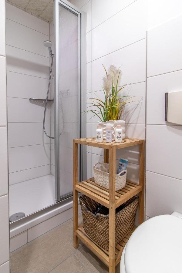 Modernes Apartment Im Gruenen I Balkon I Wlan I Stellplatz Schwarzenberg  Bagian luar foto